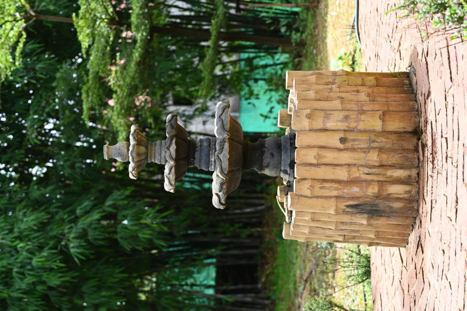 Bamboo And Bricks Resort Welhe Екстериор снимка