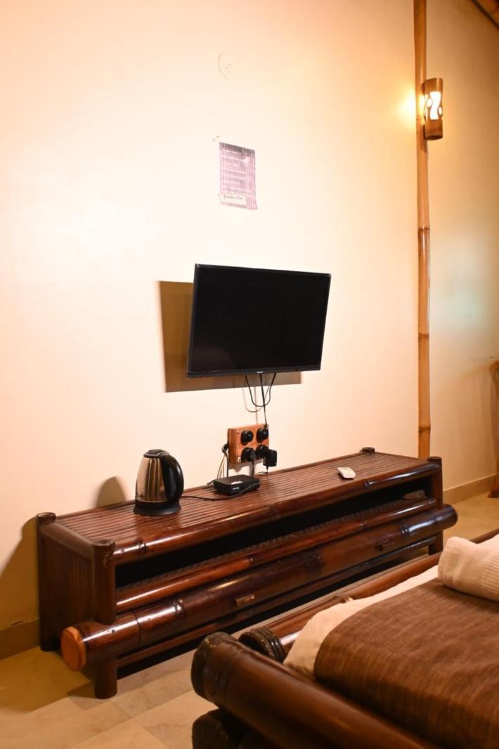 Bamboo And Bricks Resort Welhe Екстериор снимка