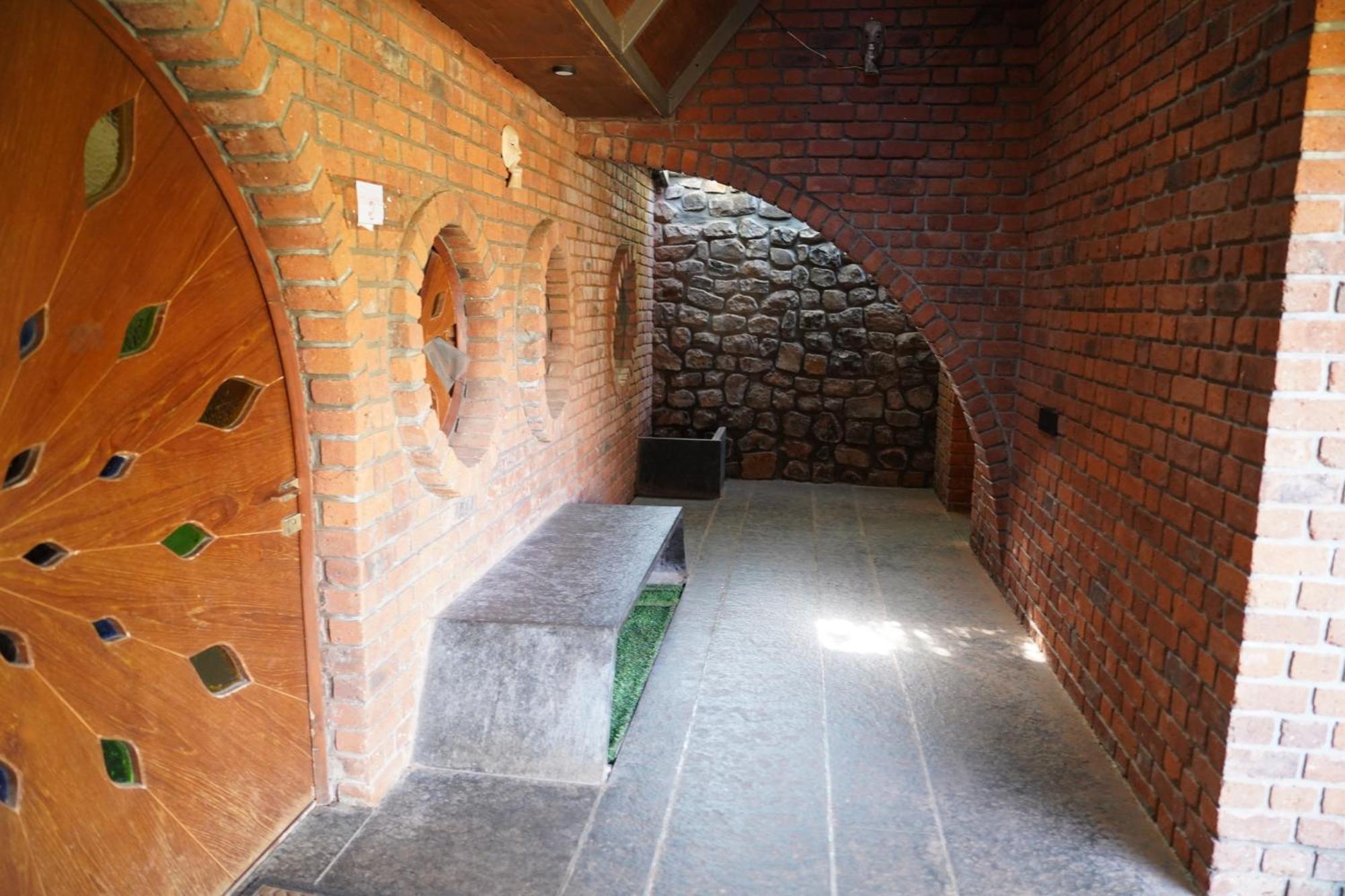 Bamboo And Bricks Resort Welhe Екстериор снимка