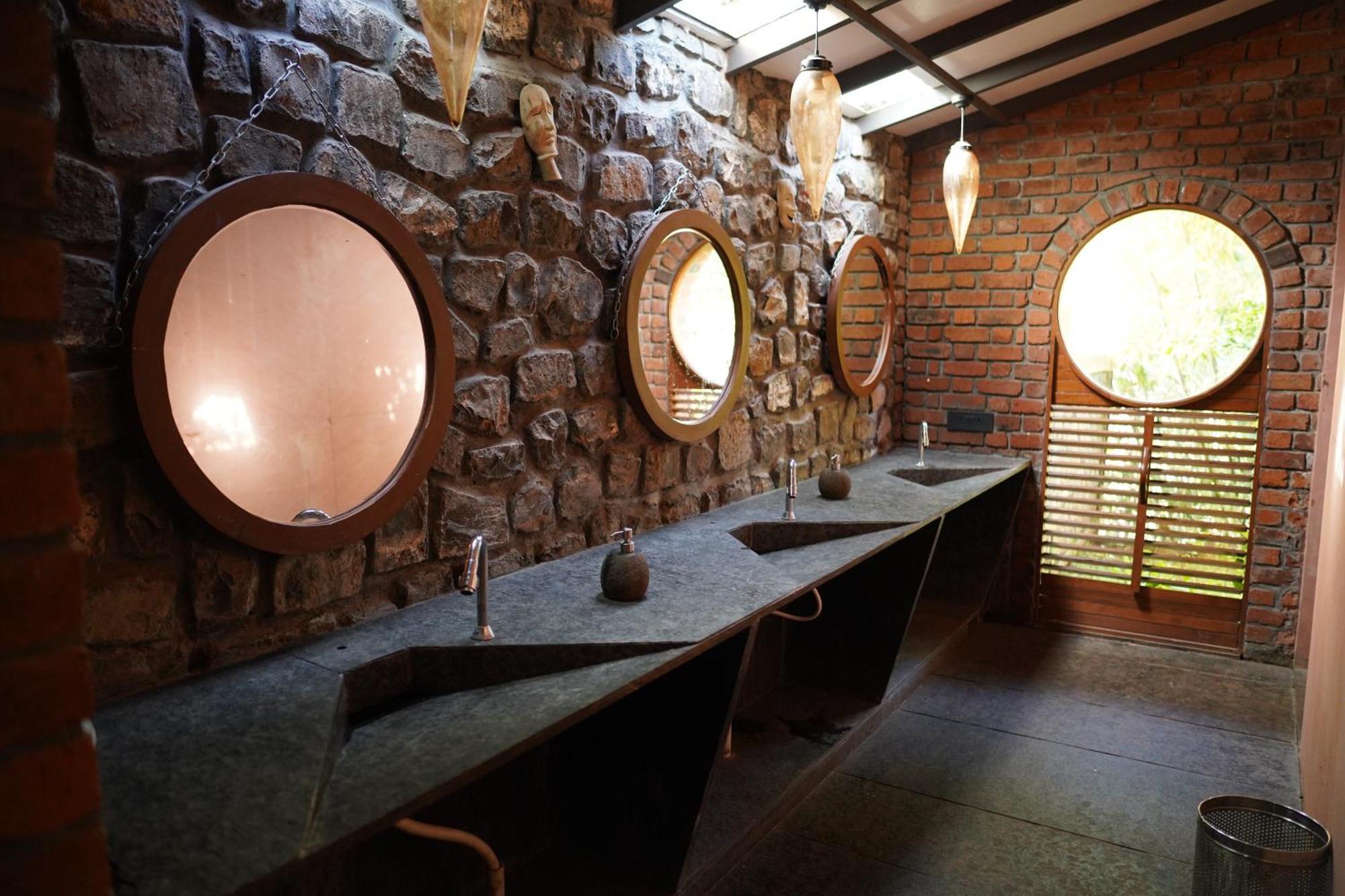 Bamboo And Bricks Resort Welhe Екстериор снимка
